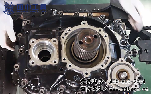 ZF16档变速器拆卸，ZF变速箱维修工具